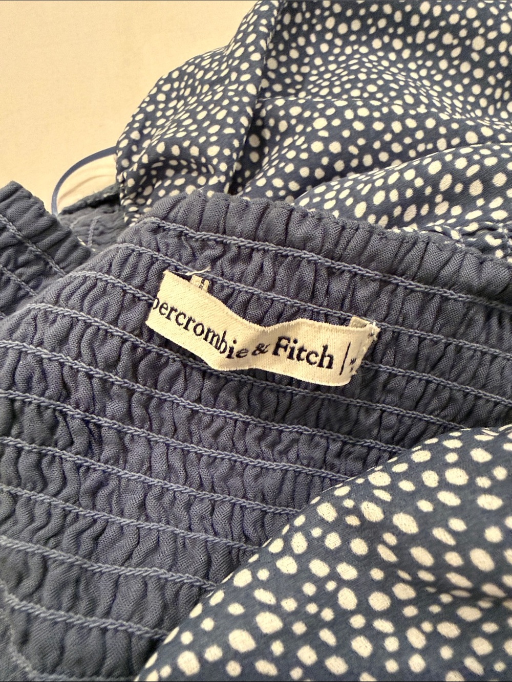 Abercrombie & Fitch Navy Puff Sleeve Polka Dot Crop Top - Picture 3 of 4